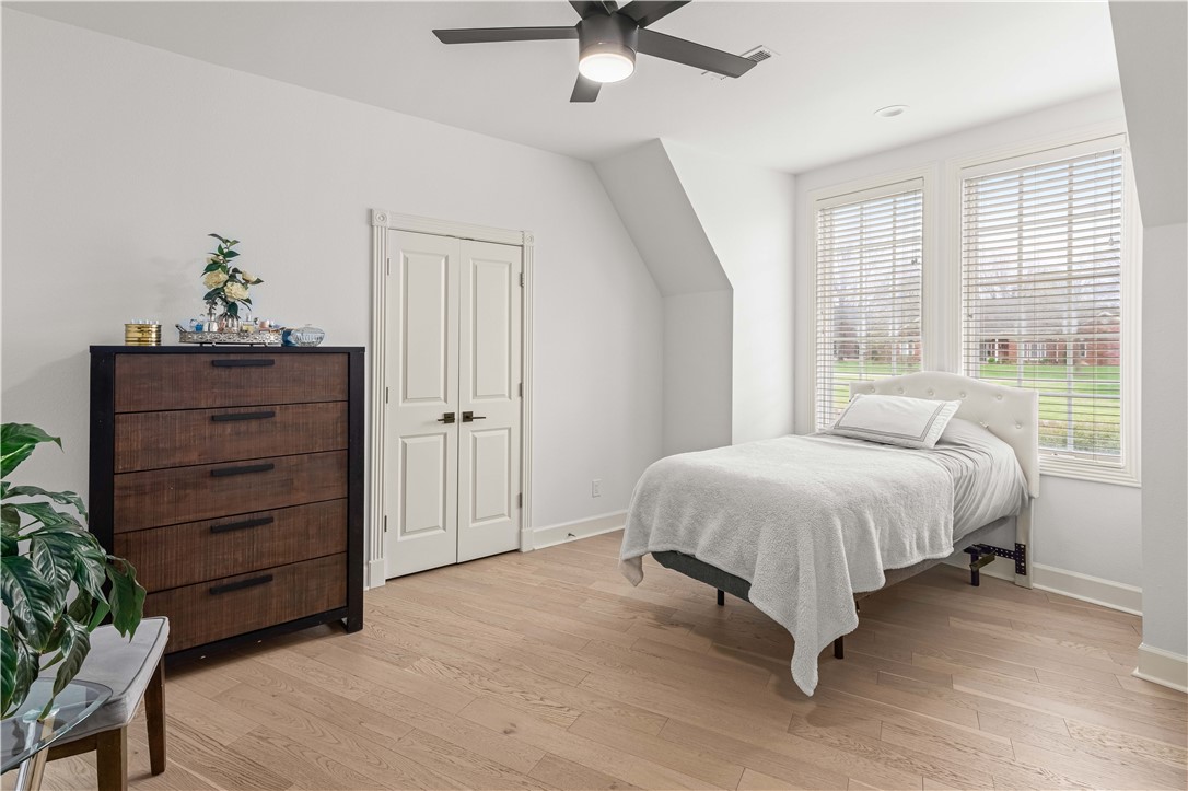 Pinnacle, Champions Golf & Cc Rogers - Residential