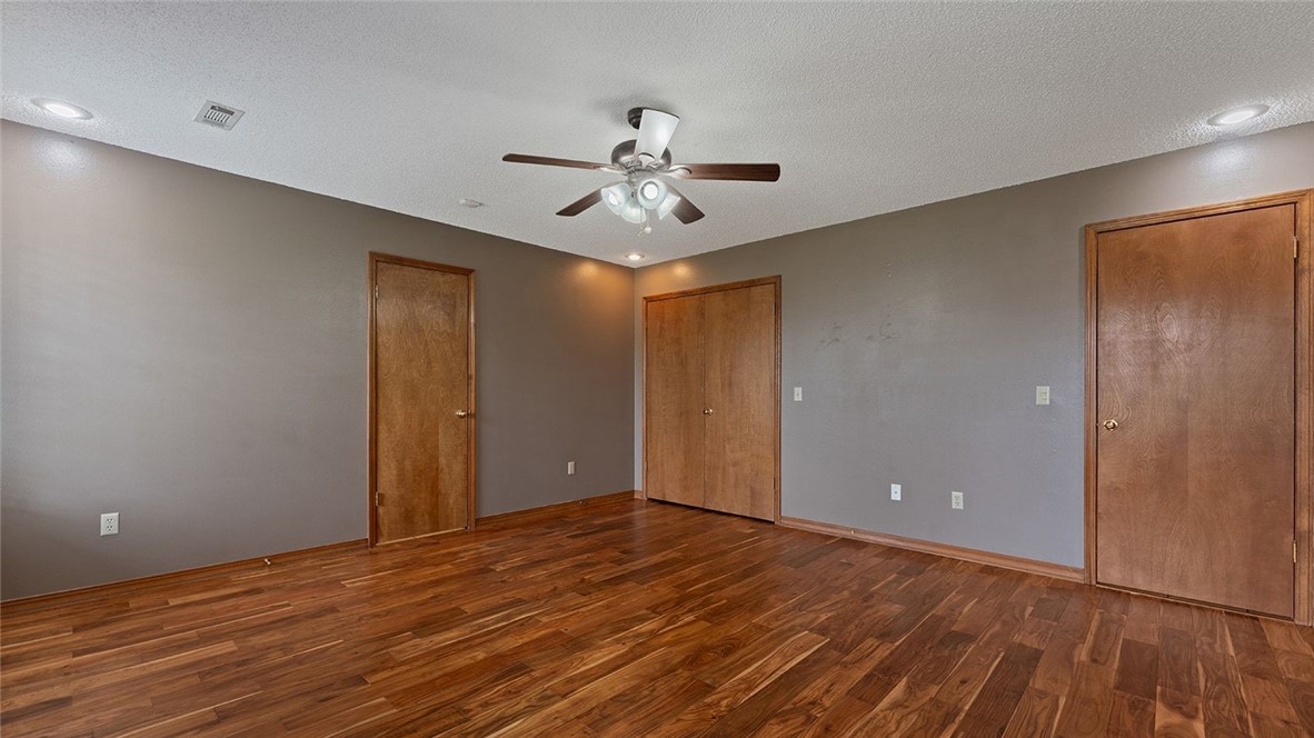 Bartletts Add Cave Spgs - Residential