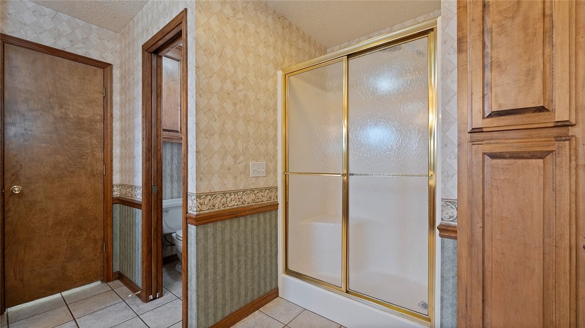 Bartletts Add Cave Spgs - Residential