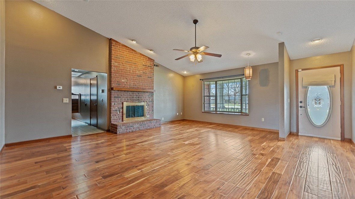 Bartletts Add Cave Spgs - Residential