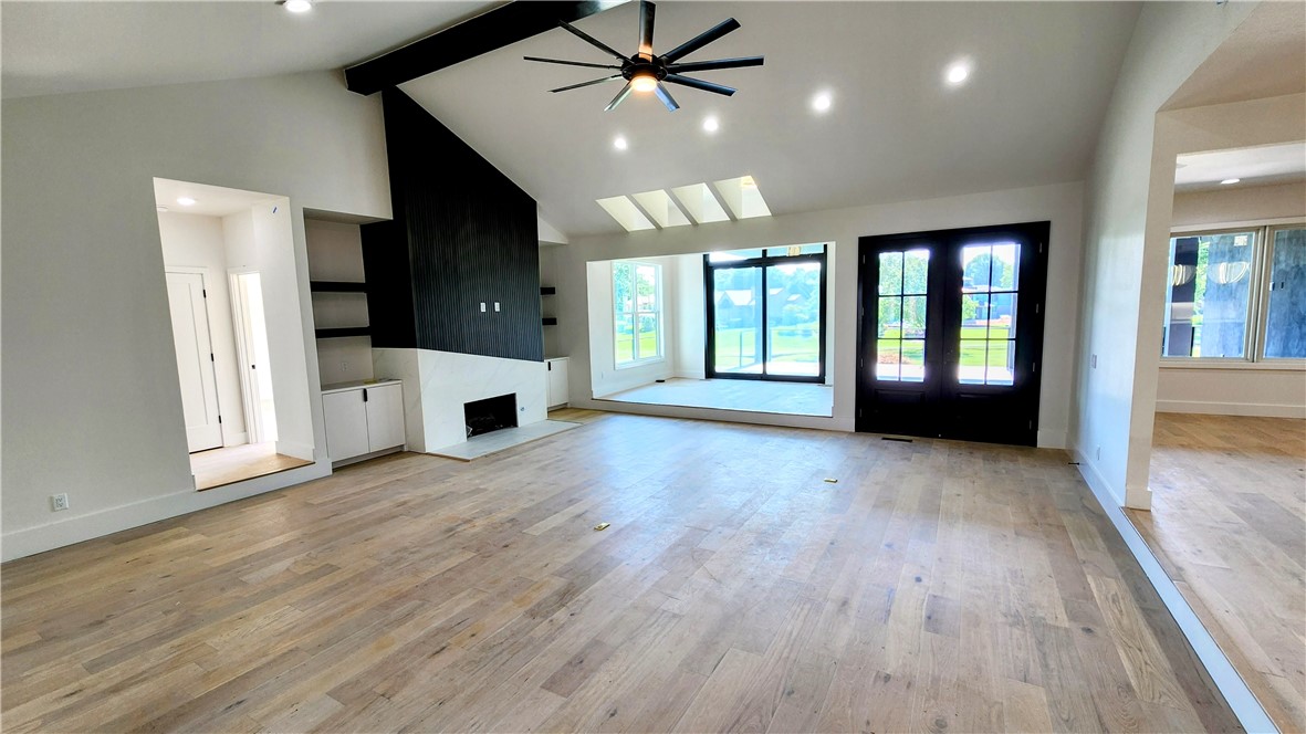 Pinnacle, Champions Golf & Cc Rogers - Residential