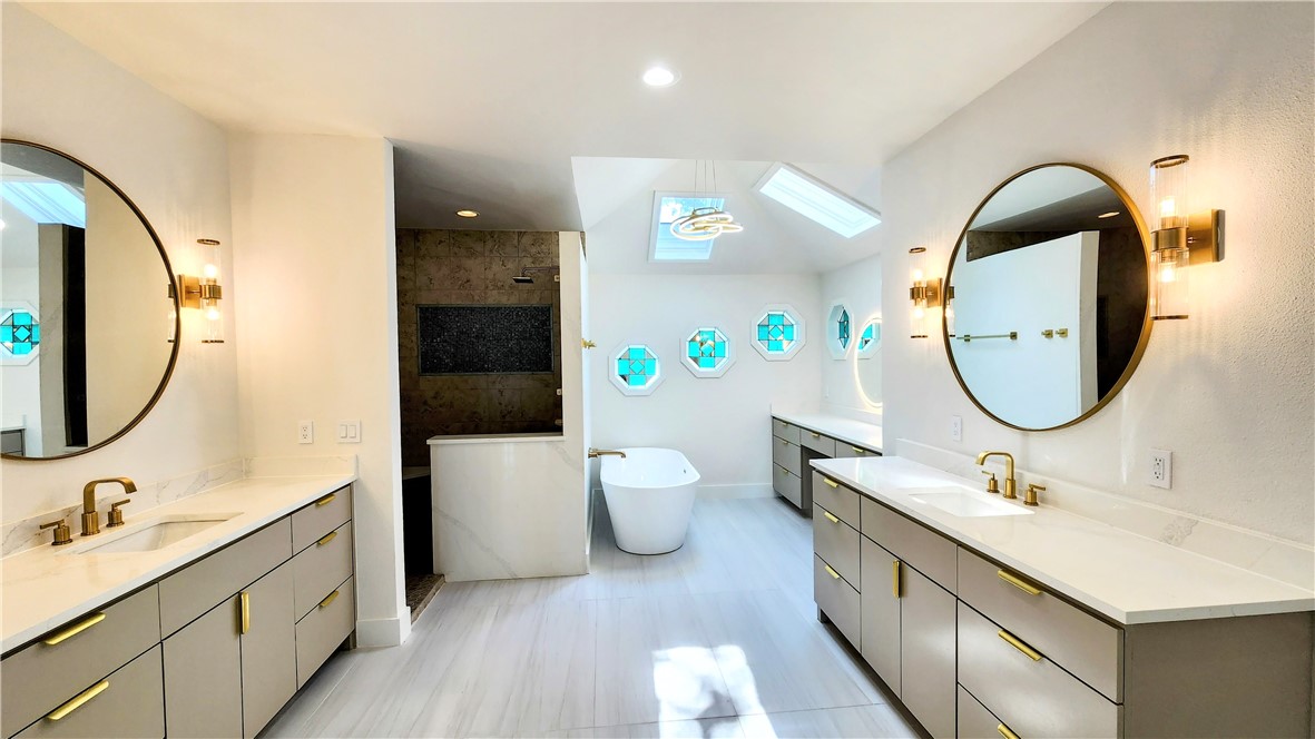 Pinnacle, Champions Golf & Cc Rogers - Residential