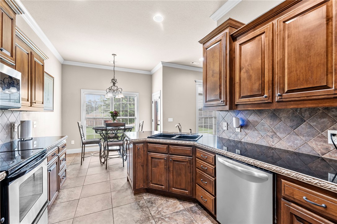 Ridgefield Add Blk 2, 4 Centerton - Residential