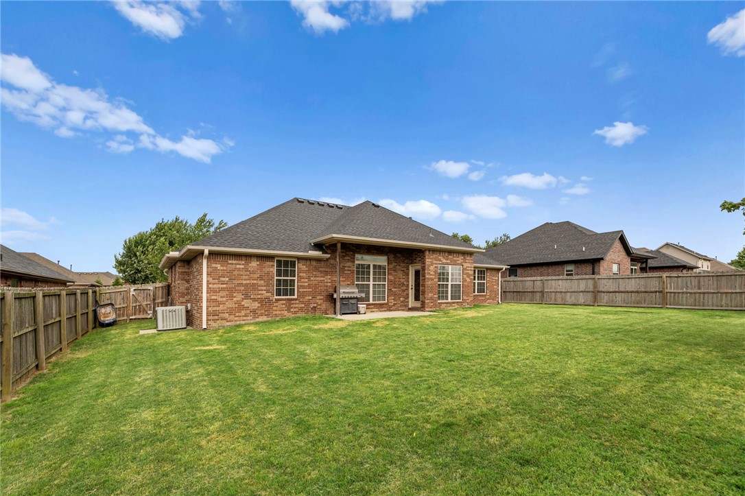 Ridgefield Add Blk 2, 4 Centerton - Residential