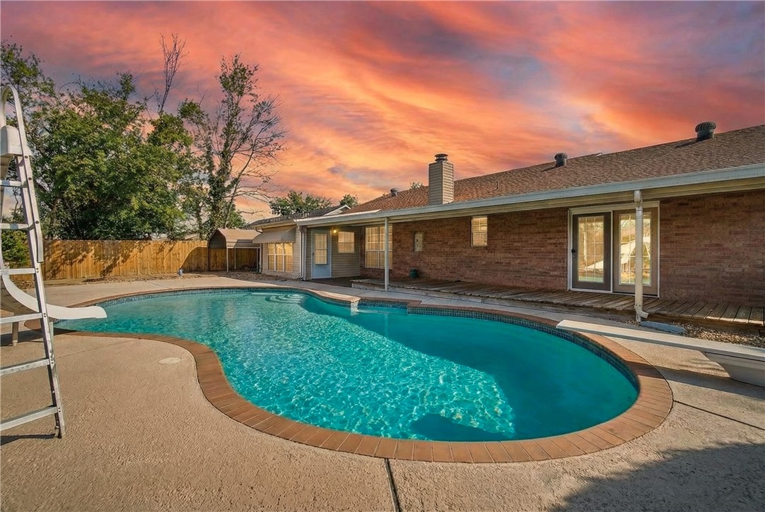 Hill View Sub Rogers - Residential