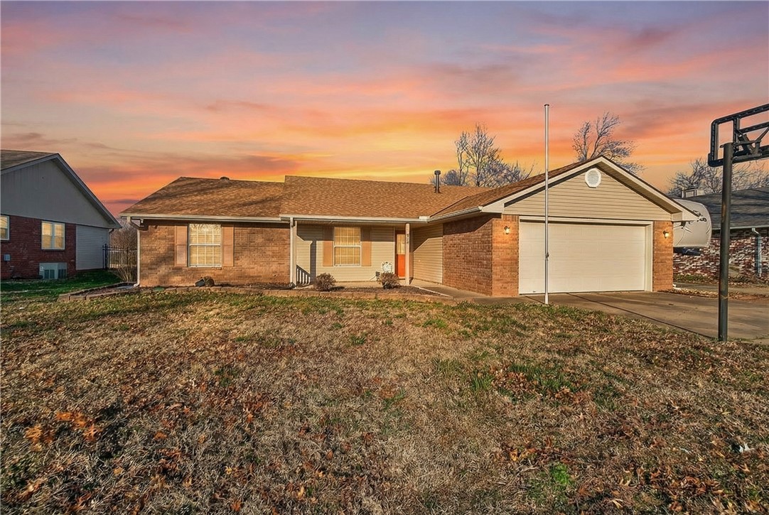 Hill View Sub Rogers - Residential