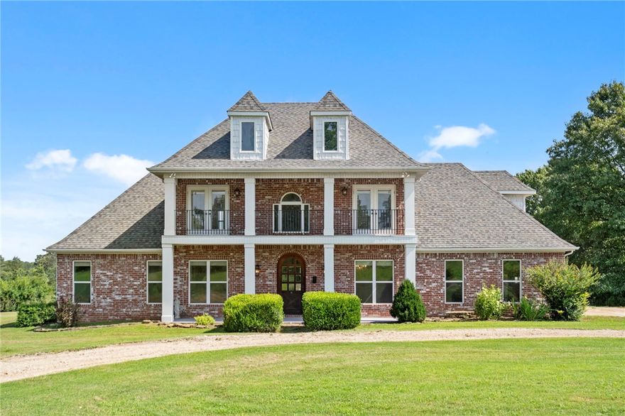 This place is like a breath of fresh air, an escape where life slows down and peace finds you. Nestled along charming country roads, itās big enough for your entire family, with plenty of acreage, shade trees, open fields, fishing, and everything you need to call this place home.
With so much land, the potential is endless. Start a farm, create a family compound, or simply enjoy the solitude found when the woods and river are your only neighbors.
This home features 4 bedrooms and 3.5 bathrooms, plus an office conveniently located right next to the primary bedroom on the first floor. Thereās a formal dining room and an eat-in kitchen, two living rooms, an upstairs balcony, and a bonus room. You'll also find Ozark Go Fiber Optic internet, multi-zoned and multi-unit HVAC systems to keep you comfortable year-round.
With some of the most stunning views of the White River in all of Northwest Arkansas, opportunities like this are rare. Book an appointment, spend some time out here, and fall in loveājust like we did.