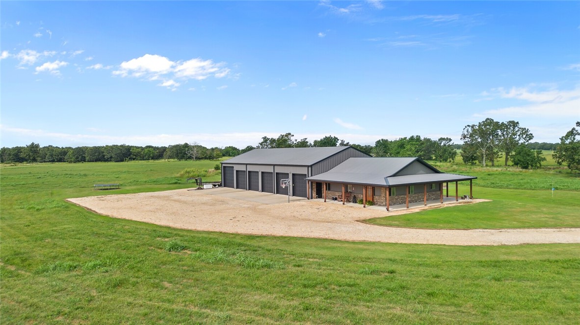 Photo 1 of 39 — 887 Colcord Keithly Road, Colcord, OK 74338