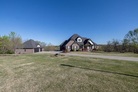 Single Family Residence in Springdale AR 5740 Sparkling Drive 3.jpg