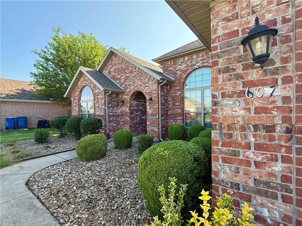 Bentonville, Arkansas 72712, United States, 3 Bedrooms Bedrooms, ,2 BathroomsBathrooms,Residential,Active,167721