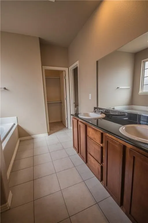 Bentonville, Arkansas 72712, United States, 3 Bedrooms Bedrooms, ,2 BathroomsBathrooms,Residential,Active,167721