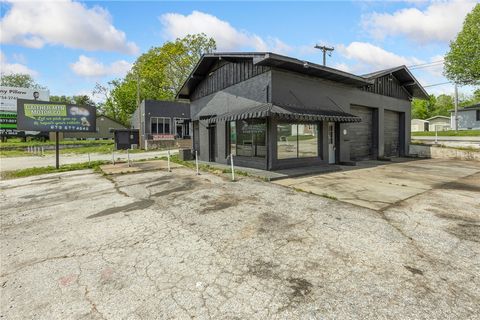 Photo of 608 & 610 Wilson, Harrison, AR 72601 (MLS # 1343080)