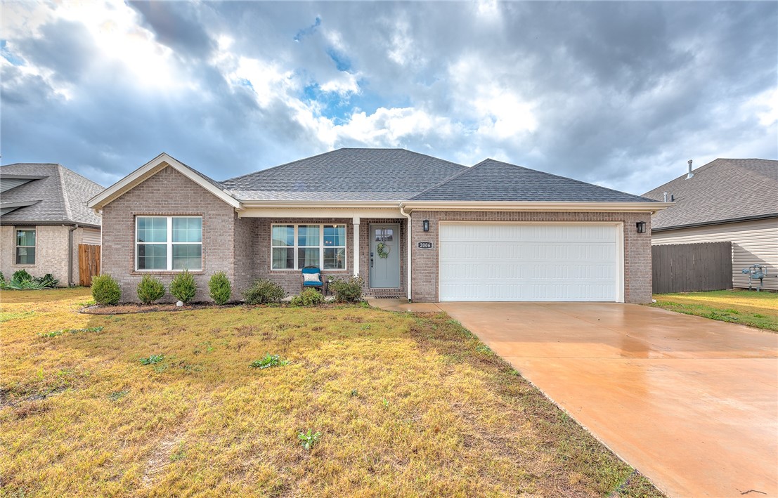 This stunning home is turn key, move in ready, in one of Siloam's favorite neighborhoods. Built in 2021, it has been updated with new luxury vinyl plank flooring. The split bedroom floor plan features a large open living/ kitchen concept with tall ceilings, Granite counter tops, a large island bar, and eat in kitchen. The En Suite features a large private bath and walk in closet. The quiet neighborhood offers a large community pool and playground. New roof was just installed by one of Siloam's best roofing companies. Siding on west side is scheduled to be replaced. Currently operating as a professionally managed Short Term Rental/ Airbnb, with over 30, 5 star reviews, it it fully stocked, staged, furnished, decorated and operating at full capacity with several current/ future bookings. New owner would have the option to keep or cancel the current/ future bookings, or use it as their primary residence. Don't wait, as this one wont last long! Furnishings, decor & appliances negotiable (sold separately) if desired.