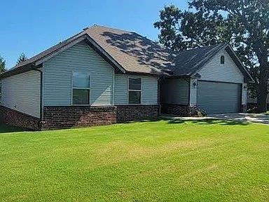 Don't miss out on this clean, low maintenance home with quality finishes and great outdoor space. Located in Sundowner Subdivision, Quiet, family-friendly neighborhood. Lawn Maintenance is included with your lease. Renter is responsible for all utilities. Lawn maintenance is included in rent. 1 year lease. Must have a minimum of a 640 Credit Score. No basketball goals allowed. No parking on the street after 8pm.