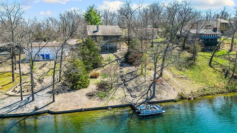 Photo of 27 Tamworth Circle, Bella Vista, AR 72715 (MLS # 1340077)