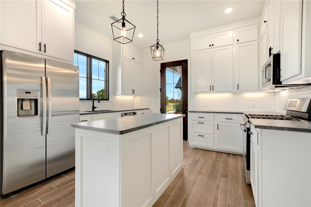 Highlands At Elm Spgs - Residential