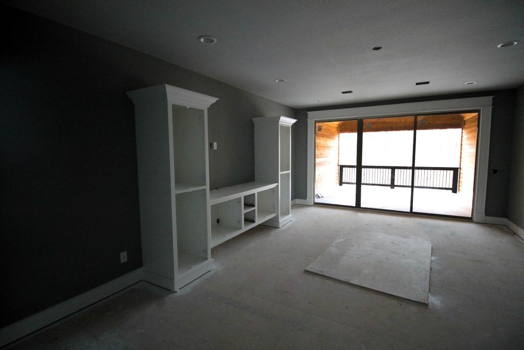 Versailles Sub - Residential