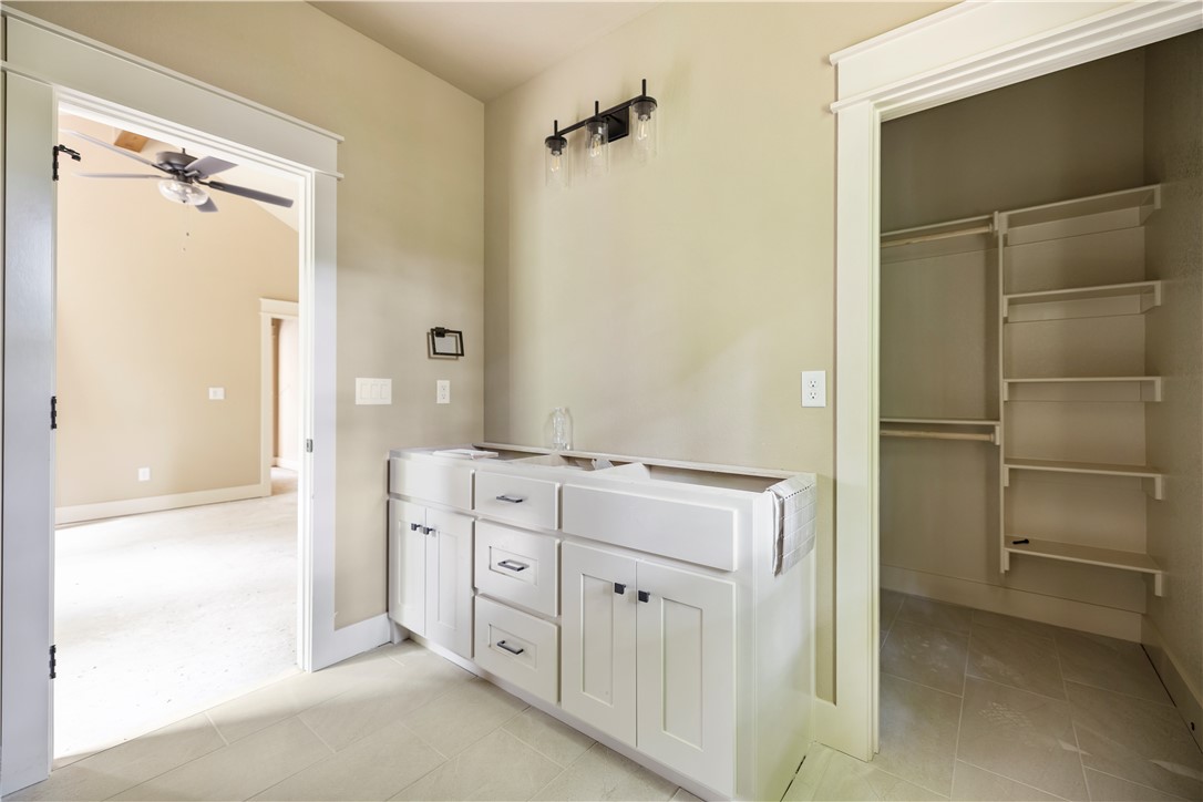 Cambridge Sub Bvv - Residential