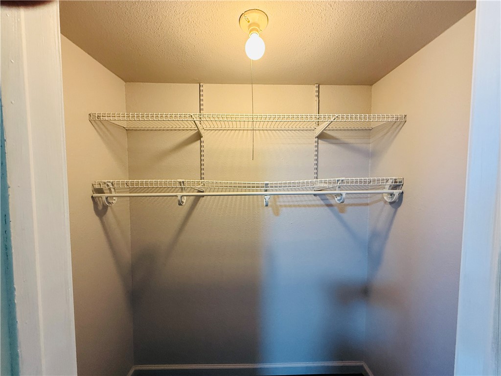 Oak Hill 02 Ph 02 - Residential Lease