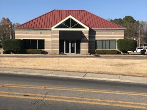 June 2019 building was remodeled. 4 offices, restroom, breakroom, storage areas, drive thru area in rear, vault, night deposit, super nice Feyer ceiling tile, vaulted ceilings, gas meter on property, super nice landscaping and nice parking lot. Nice security system included also.