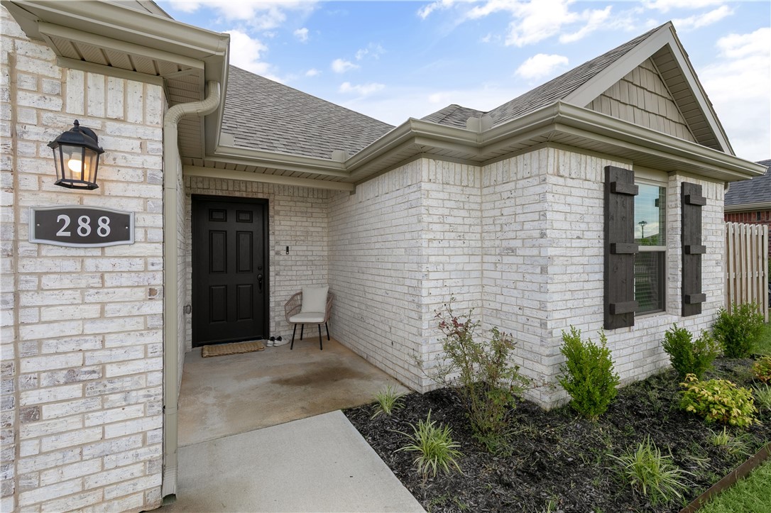 Welcome To Your Next Home In Farmington! This Thoughtfully Designed 3 Bedroom, 2 Bath Home Has Been Lovingly Cared For And It Shows In Every Detail. From The Moment You Walk In, You'll Notice How Clean, Bright, And Comfortable It Feels. The Living Room Is Full Of Natural Light And Centers Around A Cozy FireplaceāPerfect For Relaxing Or Spending Time With Loved Ones. The Kitchen Opens Up Nicely To The Living Space, Making It Easy To Stay Connected While Cooking Or Hosting. The Primary Bedroom Offers A Peaceful Retreat, Complete With Dual Vanities And A Walk In Closet. Outside, You'll Find A Large Backyard With Plenty Of Space To Enjoy The Outdoors, Whether You're Playing, Gardening, Or Just Soaking Up The Sunshine. Tucked In A Friendly Neighborhood And Conveniently Located Near Everyday Essentials, This Home Is Ready For You To Call It Your Next Home!