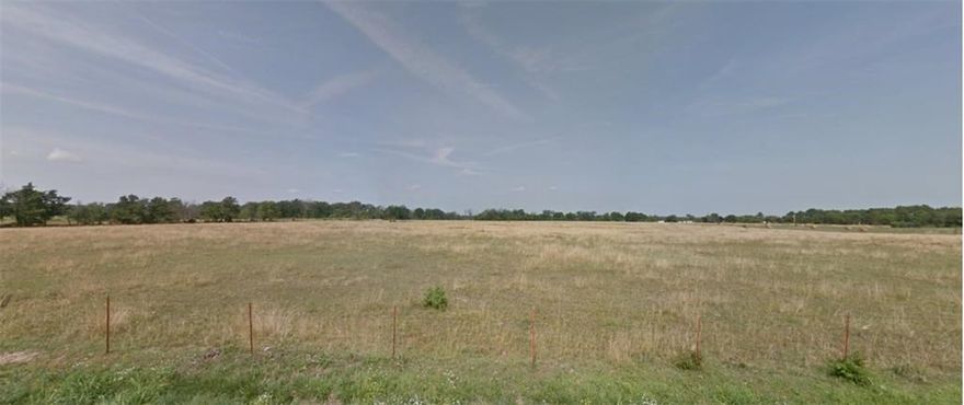 Amazing development potential in the Bentonville School district just West of Centerton in the City limits! This level property boarders Keller Rd and Kinyon Rd and is adjacent to a potential Centerton community center. 714 feet of frontage just off Hwy 102 on Keller Rd makes this the ideal location for a new subdivision.