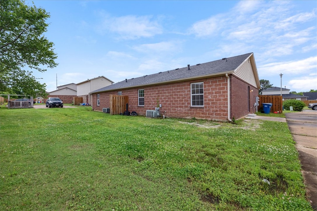 Carriage Square Sub Bentonville - Residential