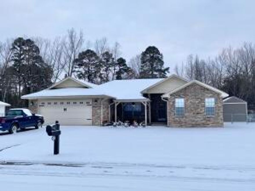 Look no further! Situated in the Willow Oaks Estates, this home is ready to move in. Brand new stainless appliances in the kitchen. The chain link fenced in back yard has two out buildings that will convey. Four bedrooms with two baths and a bonus room.