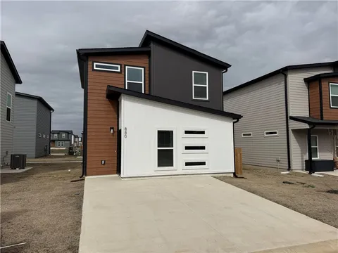 MLS: 1300129