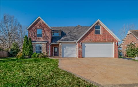 Photo of 3111 Waterstone Drive, Fayetteville, AR 72764 (MLS # 1340338)