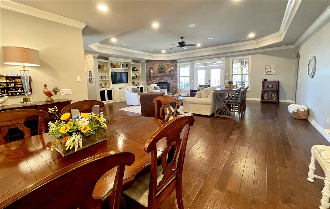 Estates Of Lakeway - Residential