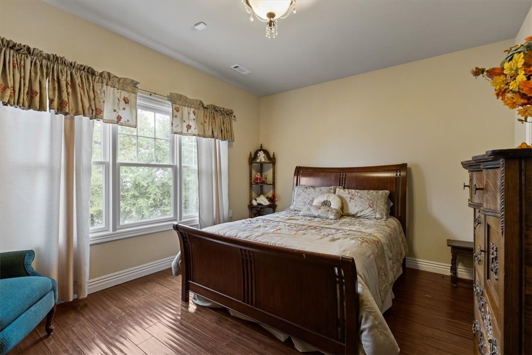 Unit 118 Holiday Island - Residential