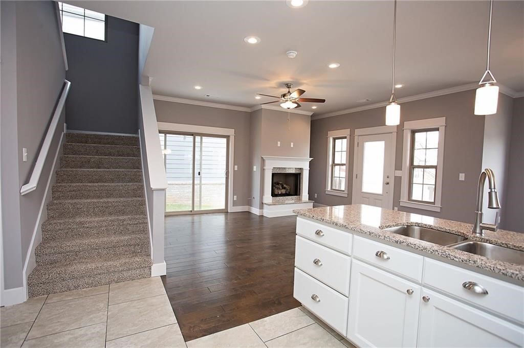 Arbor Glenn Rogers - Residential Lease