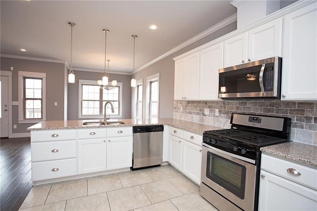 Arbor Glenn Rogers - Residential Lease