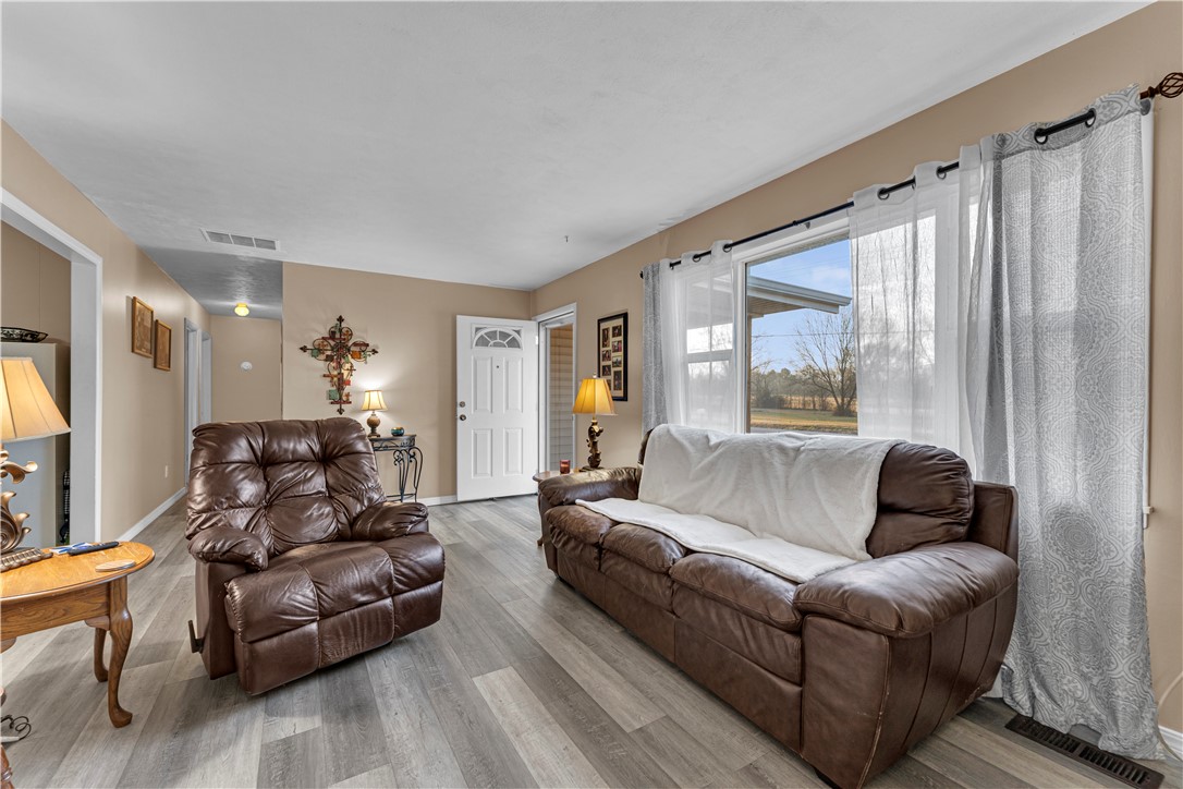 Burris Sub Siloam Spgs - Residential