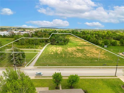 Photo of 2403 Turner Street, Springdale, AR 72764 (MLS # 1342839)