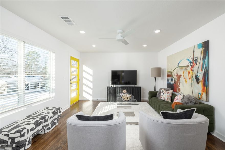 Location, Location, Location!  RARE duplex in East Fayetteville, next to Washington-Willow Historic District! This charming duplex is newly remodeled, fully furnished and ready for YOU!  Conveniently located close to downtown and minutes to Dickson Street, Ozark Natural Food, Fayetteville Farmer's Market, U of A, trails, schools, shopping, restaurants and more.