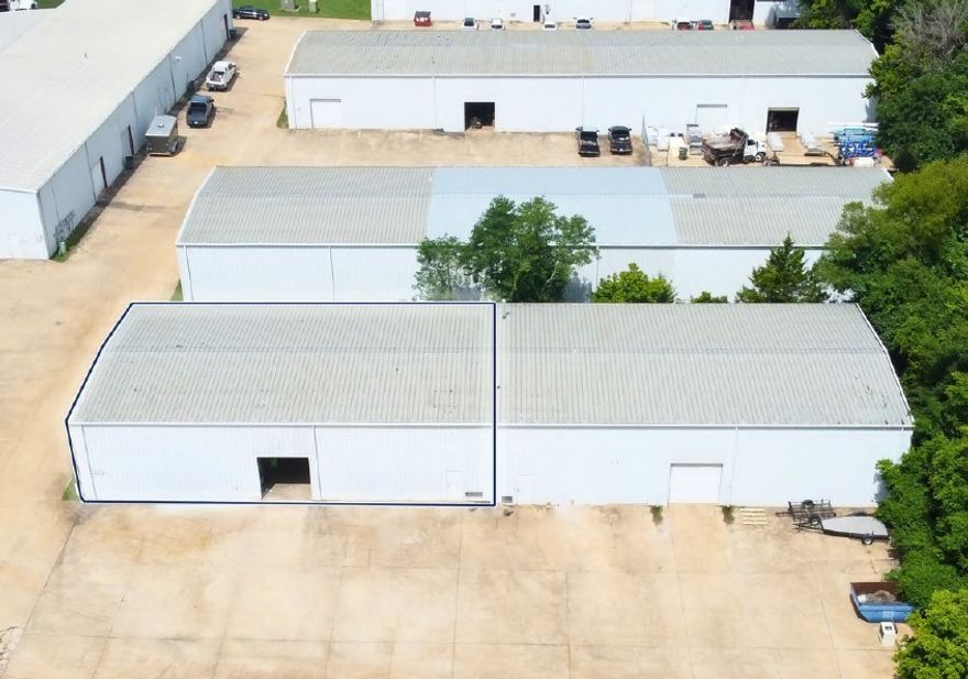 Less than 1 mile from I-49.
±120 SF office | ±3,880 SF warehouse.
Tenant responsible for separately metered utilities.
A fantastic use for dry storage, contracting warehouse, or light industrial purpose.
1 grade level door (10' x 10')
Min wall height: 17' x 10''
Max clear span: 15' x 7''
Peak height: 19' x 11''