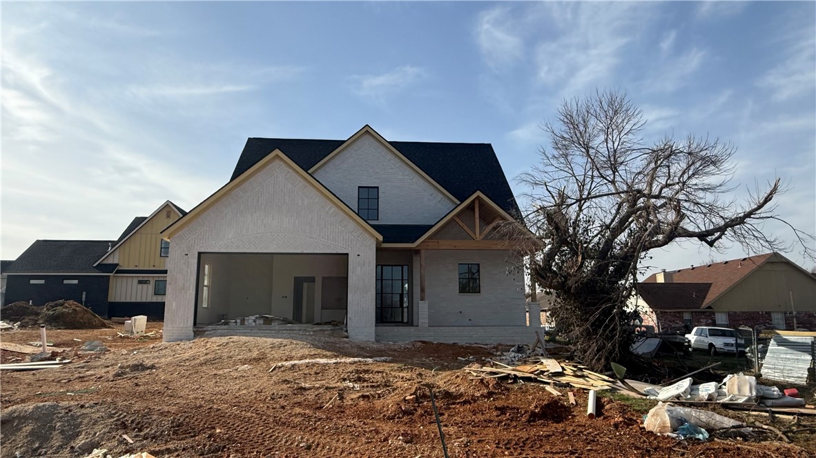 Welcome to this stunning new construction located close to everything NWA has to offer. This beautifully
designed home by Realty + Design Co offers luxurious, custom-built details and high-end finishes
throughout. Featuring sophisticated custom steel doors and windows from Manhattan Steel Door Co.,
custom trim molding, and rich hardwood flooring, this residence combines style with exceptional
craftsmanship. The spacious kitchen offers a striking quartz waterfall island, top-of-the-line GE Café
appliances, and ample custom cabinetry for all your storage needs, including spacious pantries.
Entertaining flows effortlessly from the open- concept kitchen to the main living and dining areas, where
large windows and French doors provide abundant natural light. Fences and Bathroom glass/mirrors
included, completed prior to closing. Lender credits available with preferred lender. 2 miles of Pinnacle
Hills Promenade, I-71, Rogers Entertainment District, and Aquatic Center.