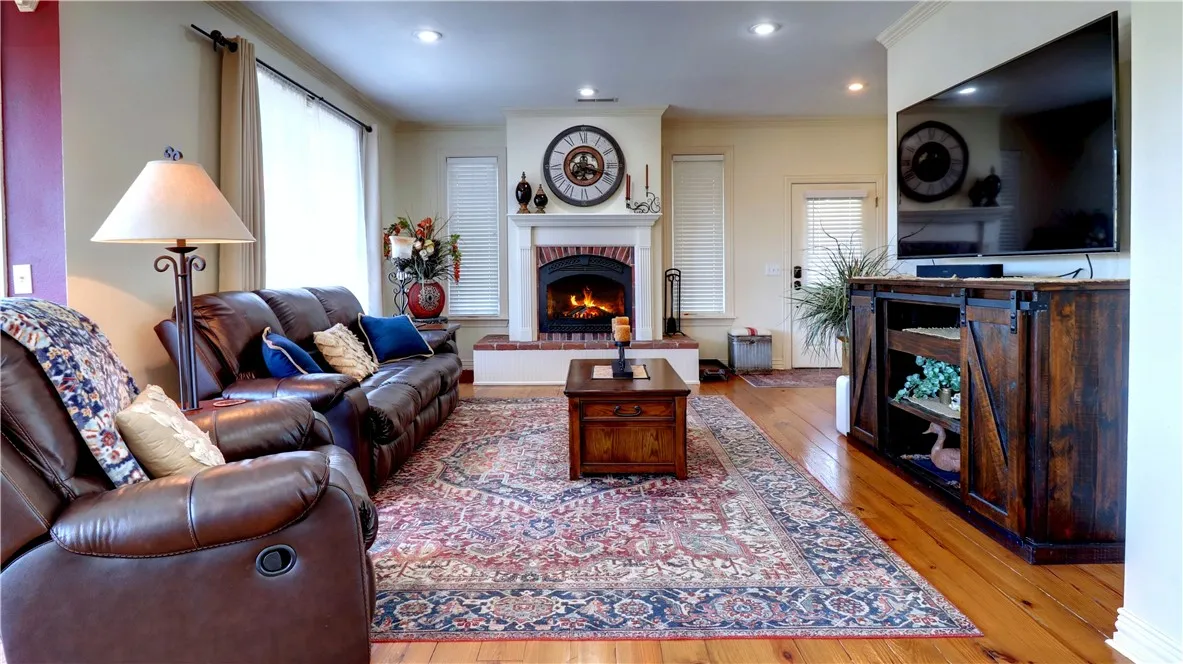 Springdale, Arkansas 72764, United States, 3 Bedrooms Bedrooms, ,2 BathroomsBathrooms,Residential,Active,222394