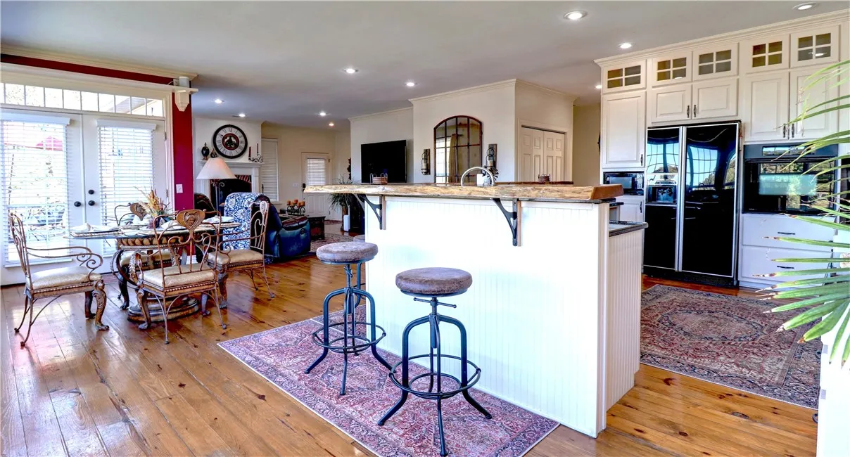 Springdale, Arkansas 72764, United States, 3 Bedrooms Bedrooms, ,2 BathroomsBathrooms,Residential,Active,222394