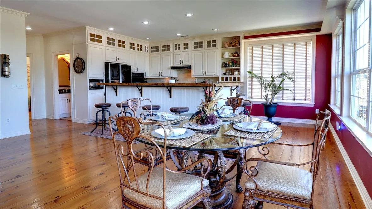 Springdale, Arkansas 72764, United States, 3 Bedrooms Bedrooms, ,2 BathroomsBathrooms,Residential,Active,222394