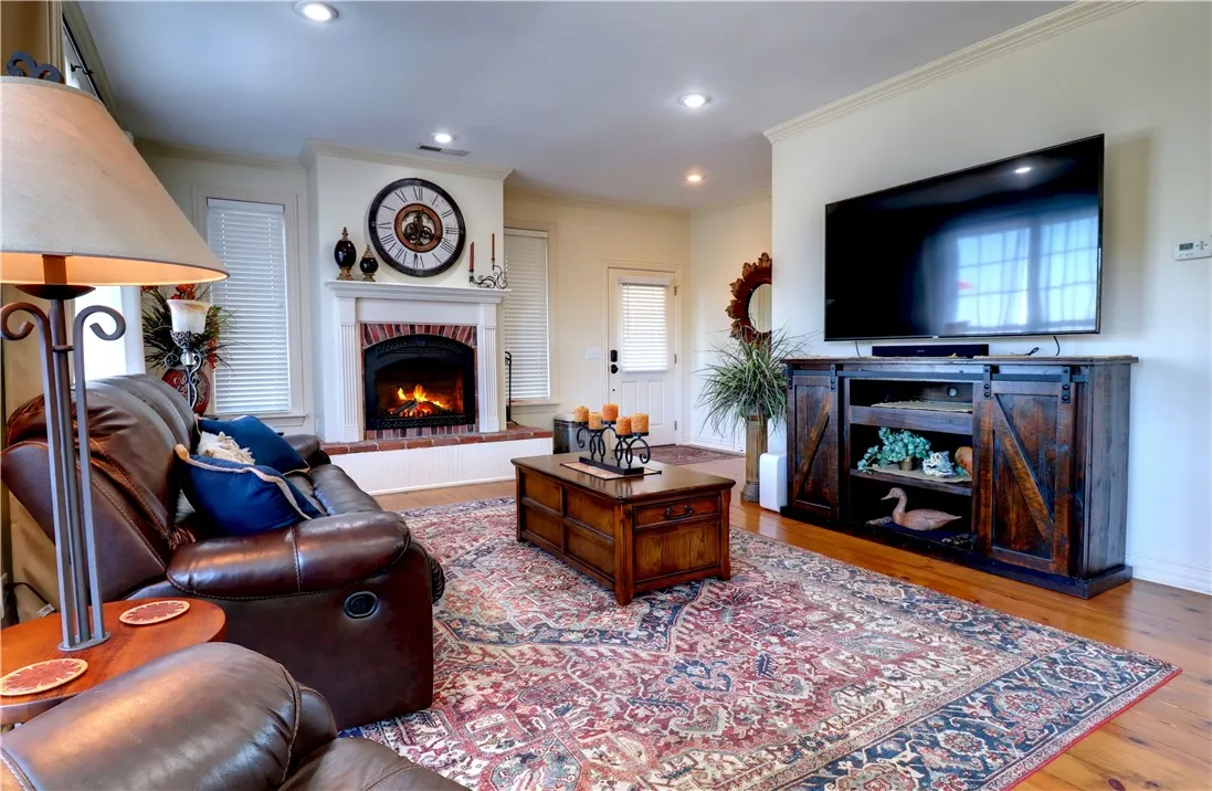 Springdale, Arkansas 72764, United States, 3 Bedrooms Bedrooms, ,2 BathroomsBathrooms,Residential,Active,222394