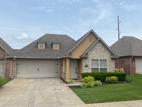 Photo of 1901 Stonegrove Road, Bentonville, AR 72713 (MLS # 1353467)