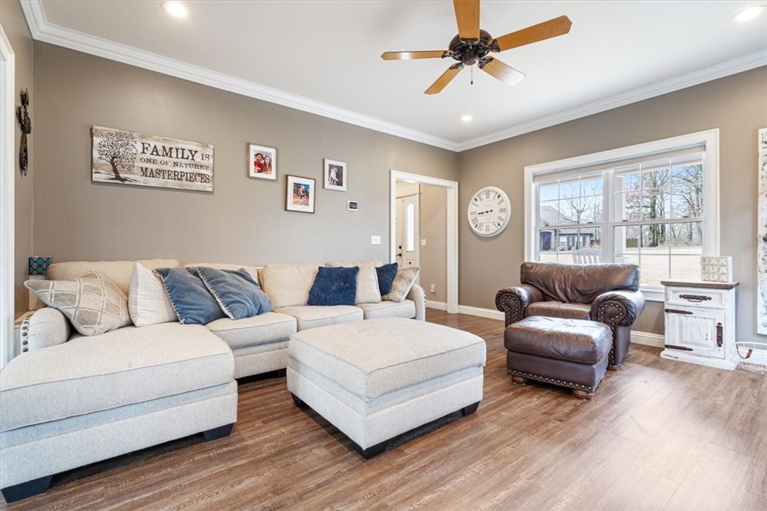 Edgewood Suburban Estate Rurban - Residential