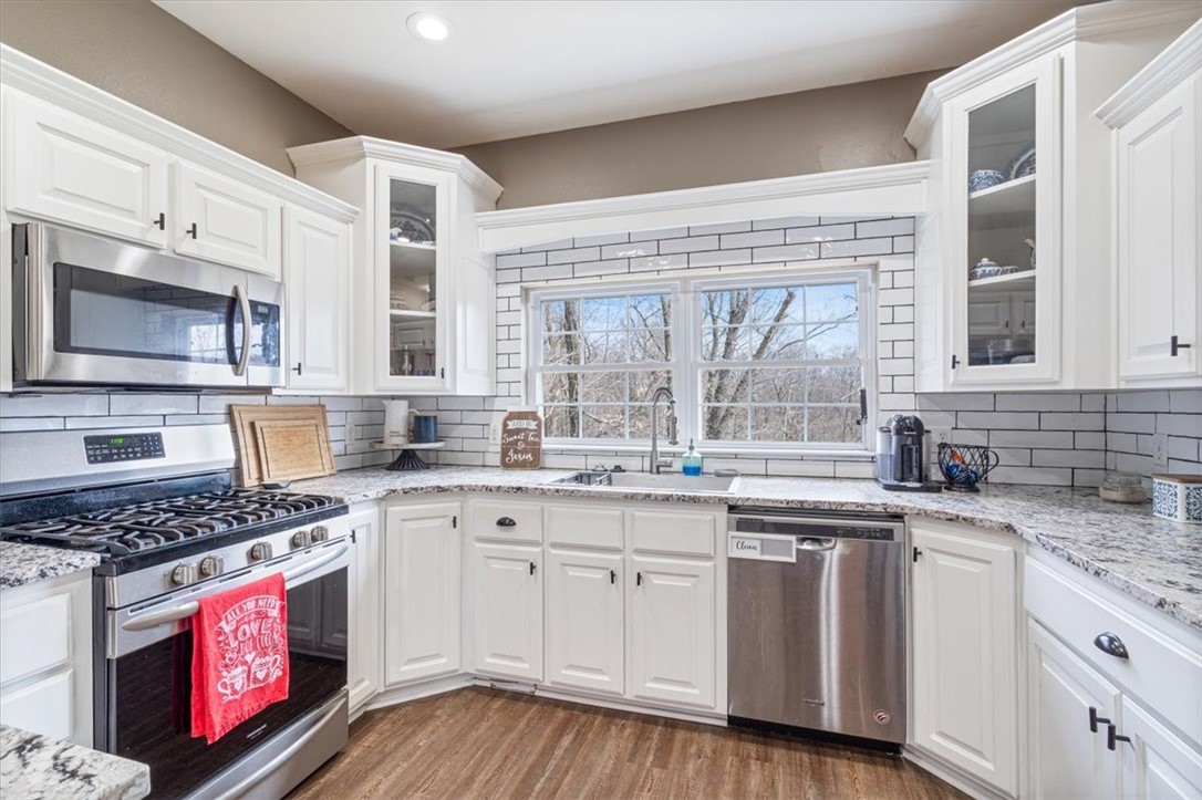 Edgewood Suburban Estate Rurban - Residential