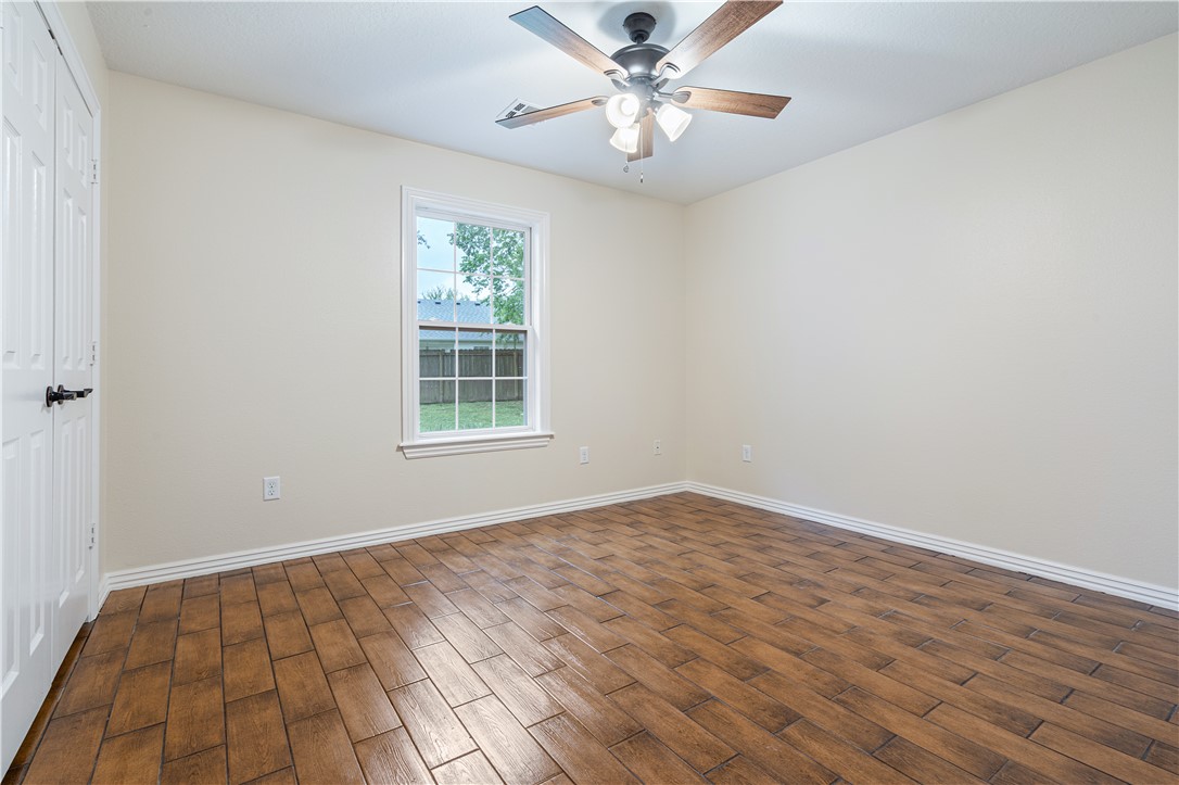 Tolleson Acres Sub Ph Ii Siloam Spgs - Residential