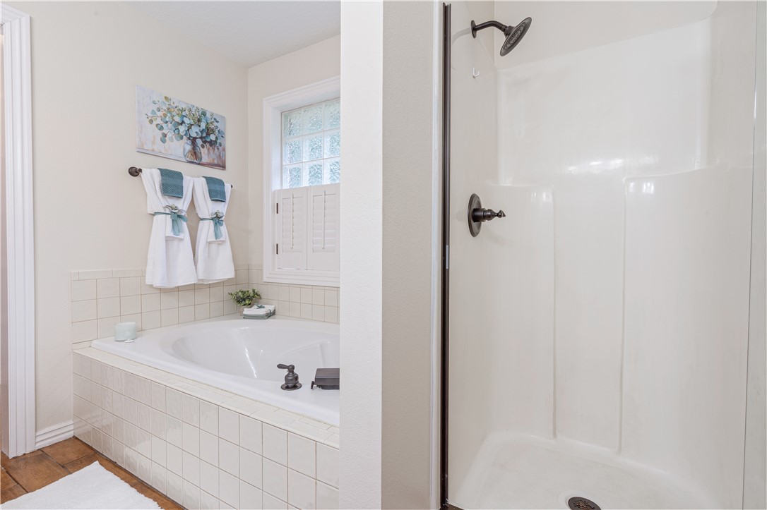 Tolleson Acres Sub Ph Ii Siloam Spgs - Residential