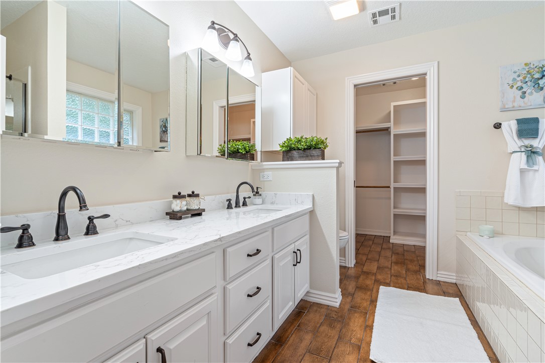 Tolleson Acres Sub Ph Ii Siloam Spgs - Residential