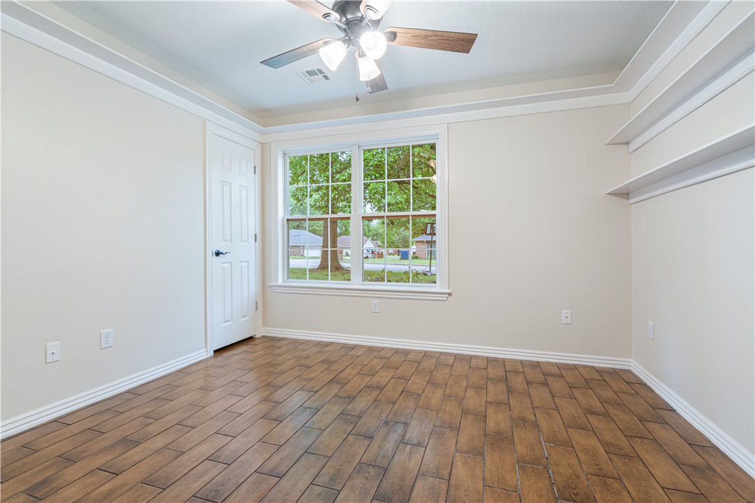 Tolleson Acres Sub Ph Ii Siloam Spgs - Residential